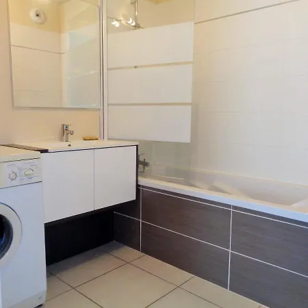 Quartier Des Plages 1 Chambre Wifi Climatisation Parking En Sous Sol